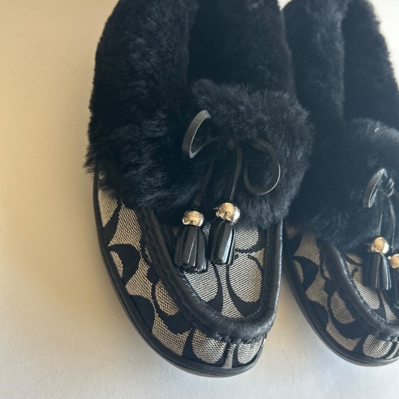 Coach Grey Black Canvas Sheepskin Fur Rubber Outsole Slippers size 7.5 - Picture 5 of 13